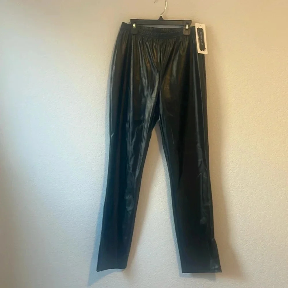 NWT Blush Mark faux leather pants size large